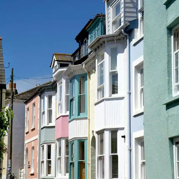 Scenarios 3 image of UK home - Faulkners scenarios England